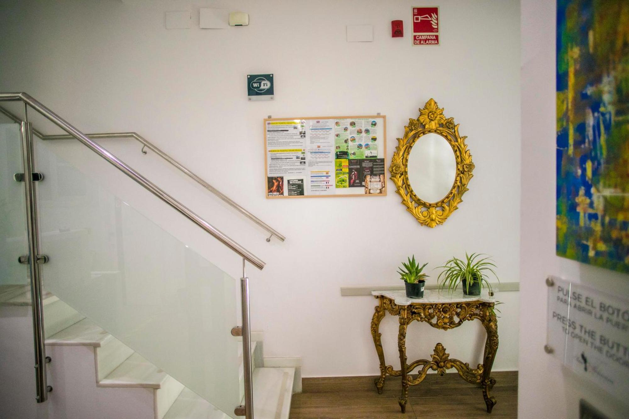 סביליה Hostal San Francisco מראה חיצוני תמונה